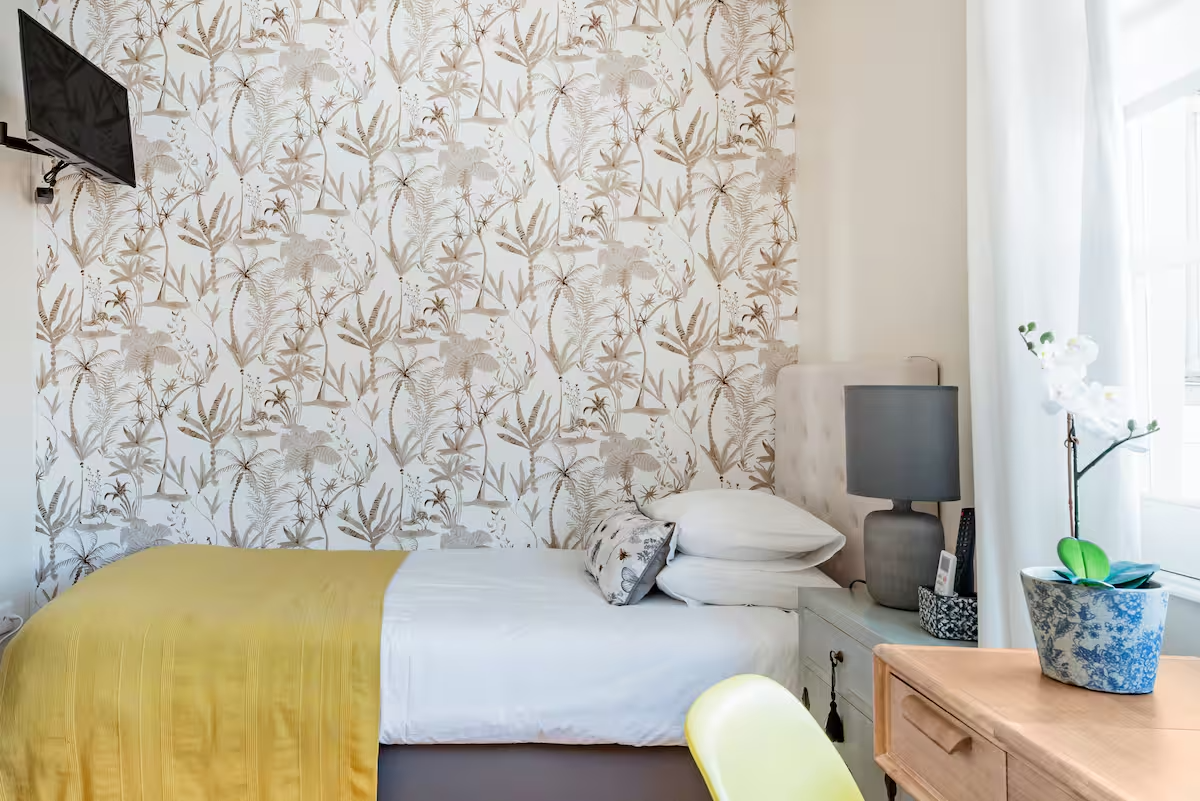 Bright twin room