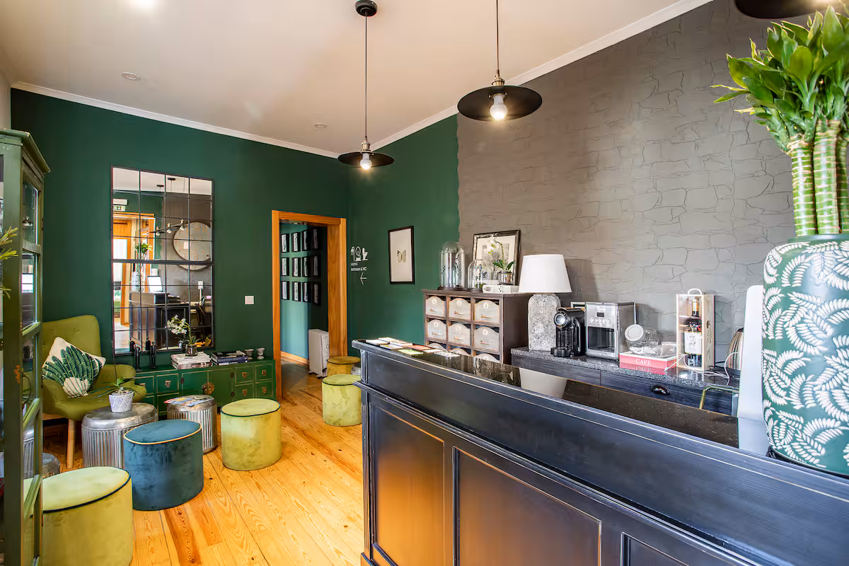 Reception and tea lounge